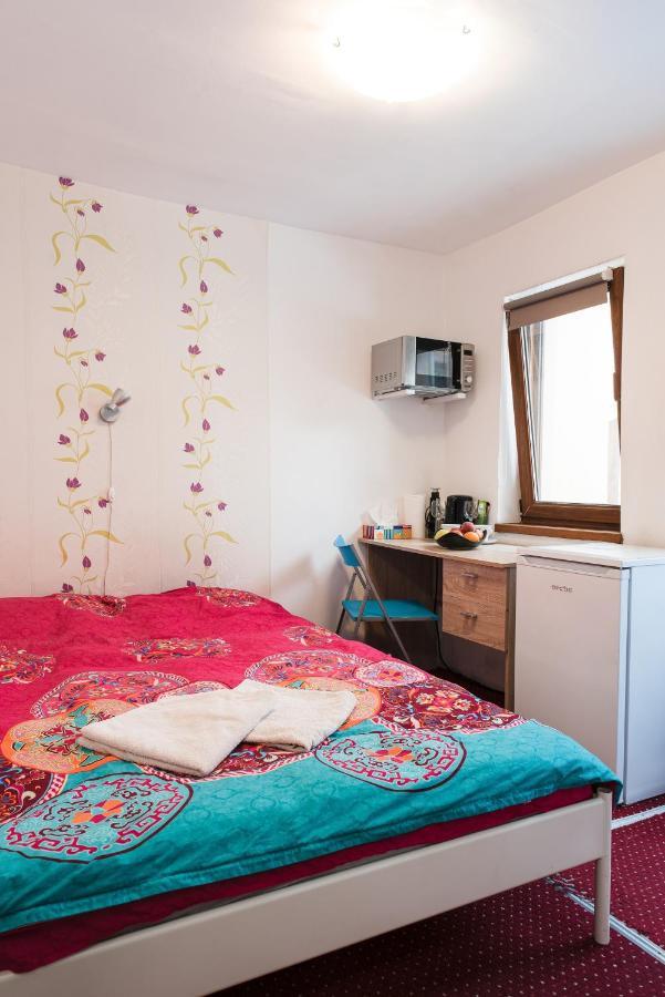 Center Walking Apartment And Room Bukarest Eksteriør billede
